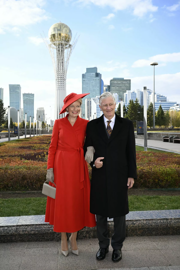 https://upforme.ru/uploads/001b/92/d8/1623/t269655.png