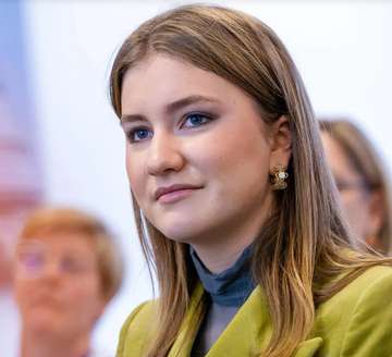 https://upforme.ru/uploads/001b/92/d8/1623/t278651.png