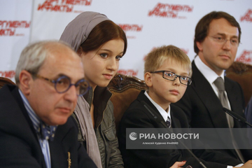 https://upforme.ru/uploads/001b/92/d8/1623/t305209.png