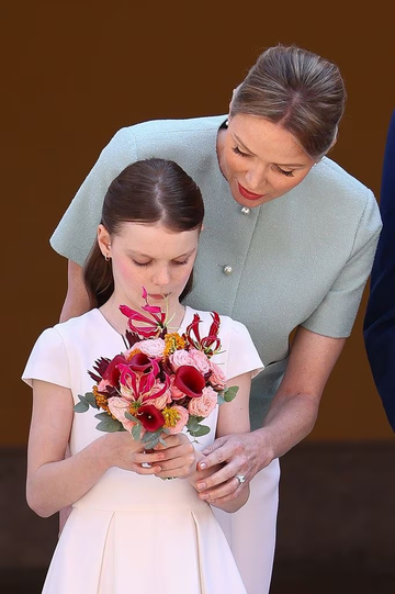 https://upforme.ru/uploads/001b/92/d8/1623/t307771.png