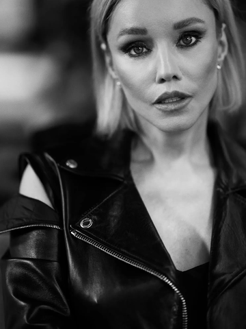 https://upforme.ru/uploads/001b/92/d8/1623/t308716.png