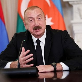 https://upforme.ru/uploads/001b/92/d8/1623/t321168.png