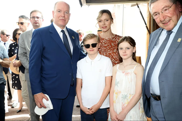 https://upforme.ru/uploads/001b/92/d8/1623/t338839.png