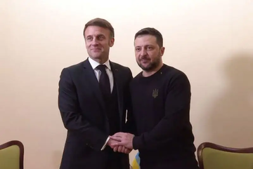 https://upforme.ru/uploads/001b/92/d8/1623/t349065.png