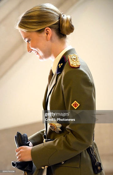 https://upforme.ru/uploads/001b/92/d8/1623/t383245.png