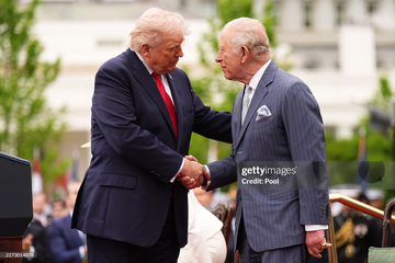 https://upforme.ru/uploads/001b/92/d8/1623/t408251.png