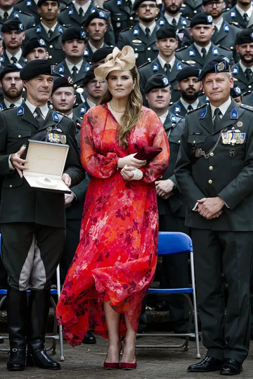 https://upforme.ru/uploads/001b/92/d8/1623/t412077.png