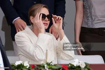 https://upforme.ru/uploads/001b/92/d8/1623/t464312.png
