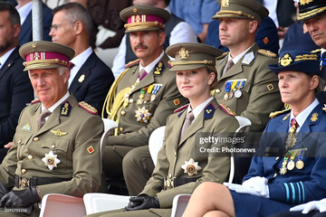 https://upforme.ru/uploads/001b/92/d8/1623/t470337.png