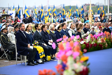 https://upforme.ru/uploads/001b/92/d8/1623/t507499.png