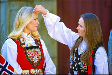 https://upforme.ru/uploads/001b/92/d8/1623/t54203.png