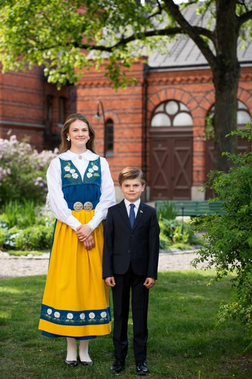 https://upforme.ru/uploads/001b/92/d8/1623/t57356.png