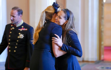 https://upforme.ru/uploads/001b/92/d8/1623/t576124.png