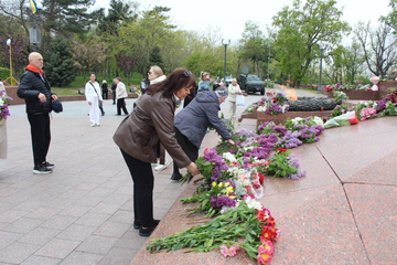 https://upforme.ru/uploads/001b/92/d8/1623/t593051.png