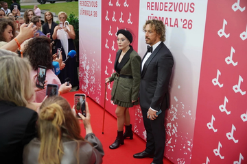 https://upforme.ru/uploads/001b/92/d8/1623/t605412.png