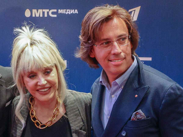 https://upforme.ru/uploads/001b/92/d8/1623/t700881.png
