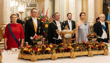 https://upforme.ru/uploads/001b/92/d8/1623/t70864.png