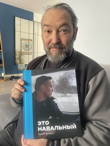 https://upforme.ru/uploads/001b/92/d8/1623/t740186.png