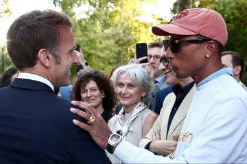 https://upforme.ru/uploads/001b/92/d8/1623/t767683.png