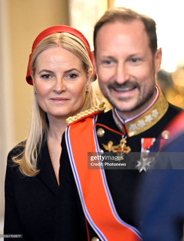 https://upforme.ru/uploads/001b/92/d8/1623/t770134.png