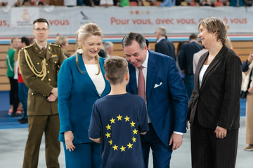https://upforme.ru/uploads/001b/92/d8/1623/t81339.png