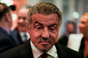 https://upforme.ru/uploads/001b/92/d8/1623/t837561.png