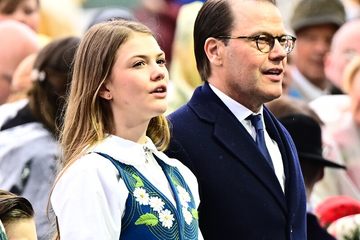 https://upforme.ru/uploads/001b/92/d8/1623/t847305.png