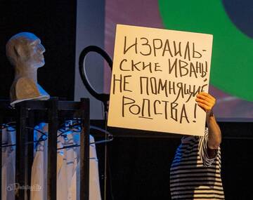 https://upforme.ru/uploads/001b/92/d8/1623/t869110.jpg