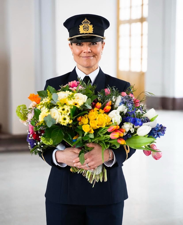 https://upforme.ru/uploads/001b/92/d8/1623/t870220.png