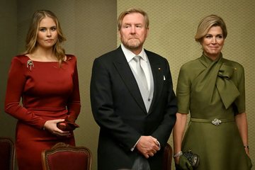 https://upforme.ru/uploads/001b/92/d8/1623/t898692.png