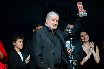 https://upforme.ru/uploads/001b/92/d8/1623/t936839.png