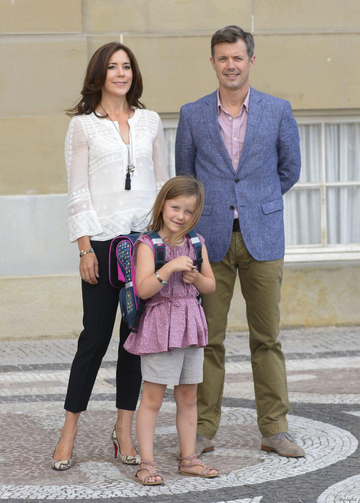 https://upforme.ru/uploads/001b/92/d8/1623/t942462.png
