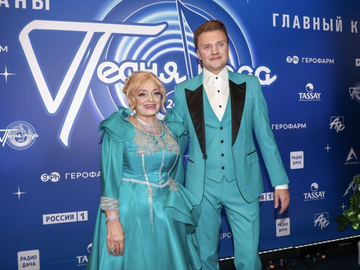 https://upforme.ru/uploads/001b/92/d8/1623/t952071.png