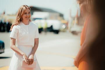 https://upforme.ru/uploads/001b/92/d8/1623/t964917.jpg