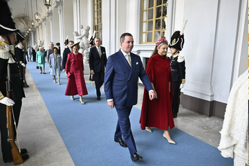 https://upforme.ru/uploads/001b/92/d8/1623/t969147.png