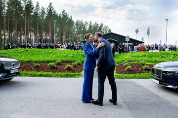 https://upforme.ru/uploads/001b/92/d8/1623/t987976.png