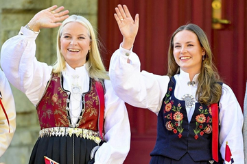 https://upforme.ru/uploads/001b/92/d8/1623/t996505.png