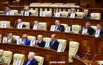 https://upforme.ru/uploads/001b/92/d8/1834/t687909.jpg