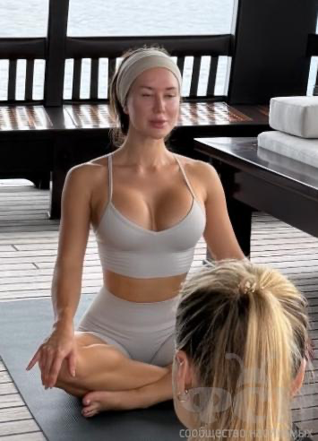 https://upforme.ru/uploads/001b/92/d8/2262/t960374.png
