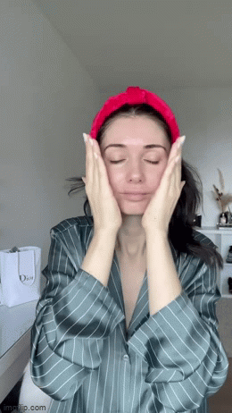 https://upforme.ru/uploads/001b/92/d8/643/t288627.gif