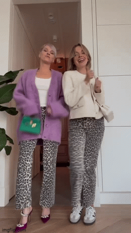 https://upforme.ru/uploads/001b/92/d8/643/t664076.gif