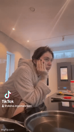 https://upforme.ru/uploads/001b/92/d8/643/t672191.gif