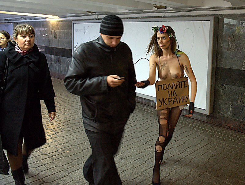 https://upforme.ru/uploads/001b/92/d8/66/477435.jpg