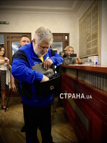 https://upforme.ru/uploads/001b/92/d8/673/t105457.jpg
