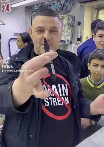 https://upforme.ru/uploads/001b/92/d8/673/t372890.jpg