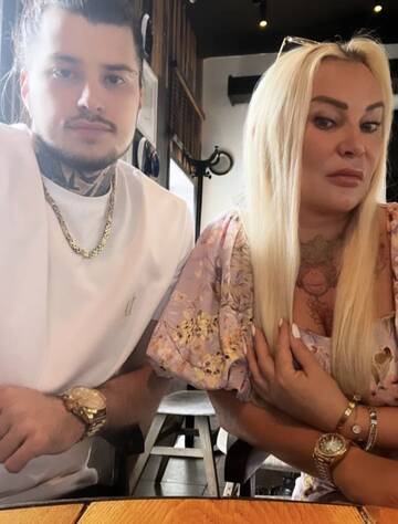 https://upforme.ru/uploads/001b/92/d8/673/t821965.jpg