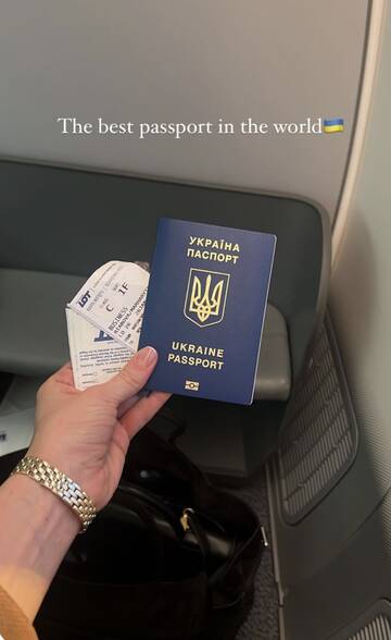 https://upforme.ru/uploads/001b/92/d8/737/t724686.jpg