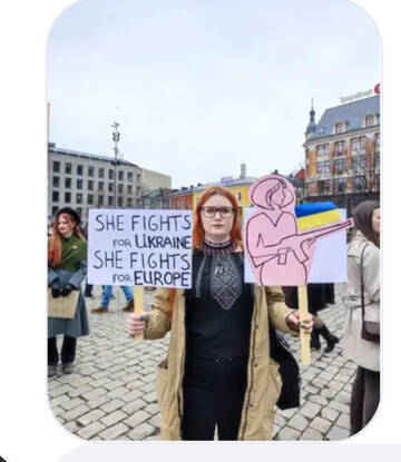 https://upforme.ru/uploads/001b/92/d8/834/t940712.jpg