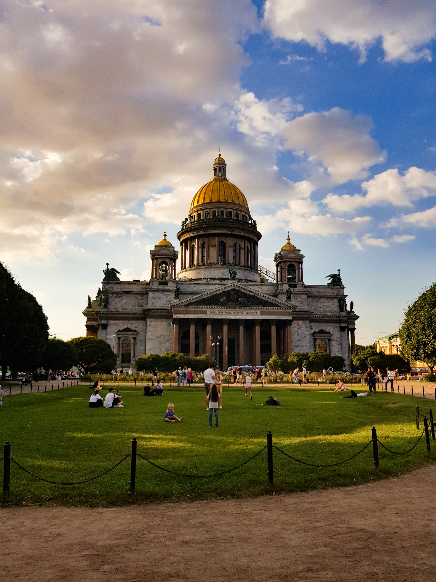 https://upforme.ru/uploads/001b/97/ef/33/128680.jpg