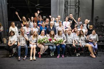https://upforme.ru/uploads/001b/d3/65/11/t87652.jpg